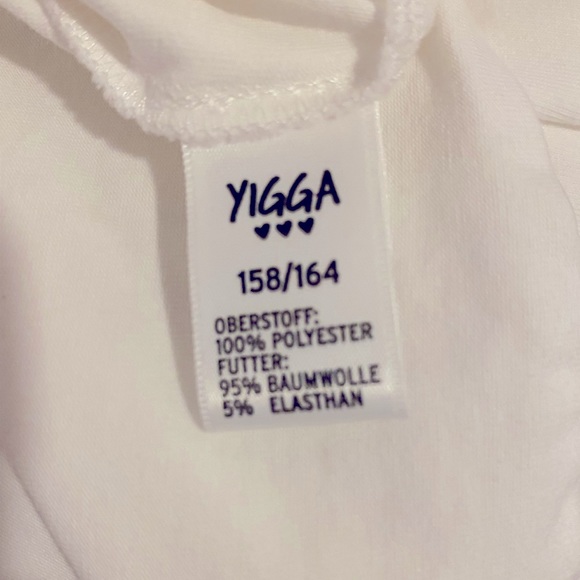 NEW (without tags) Girls White Blouse with Silver Sparkles - Picture 5 of 5